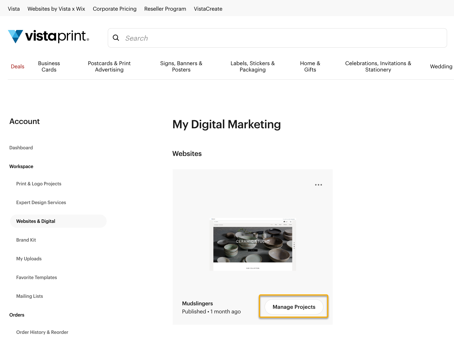 De pagina 'Websites en digitaal' met een lijst van websiteabonnementen in het account. De knop 'Projecten beheren' is gemarkeerd voor een specifieke website.