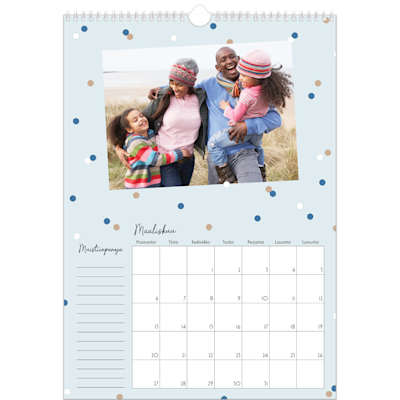 Esimerkki sivusta 3, Seinäkalenterit, vaihtoehto 11
