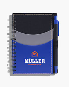 Cahiers et journaux avec stylo  