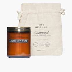 Vela perfumada com aroma a madeira de cedro Wellmark®