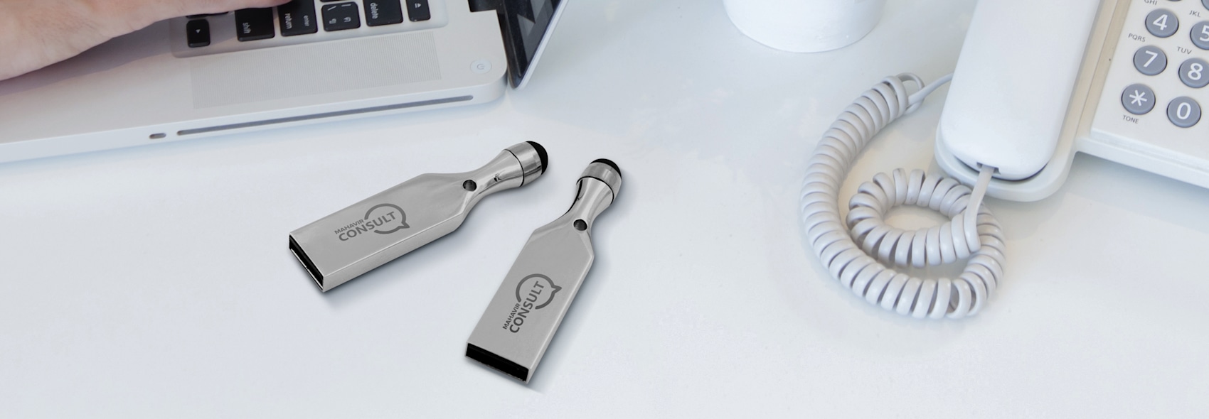 Silver Bat Shape Metal USB Pen Drive 32 GB > Hero img1