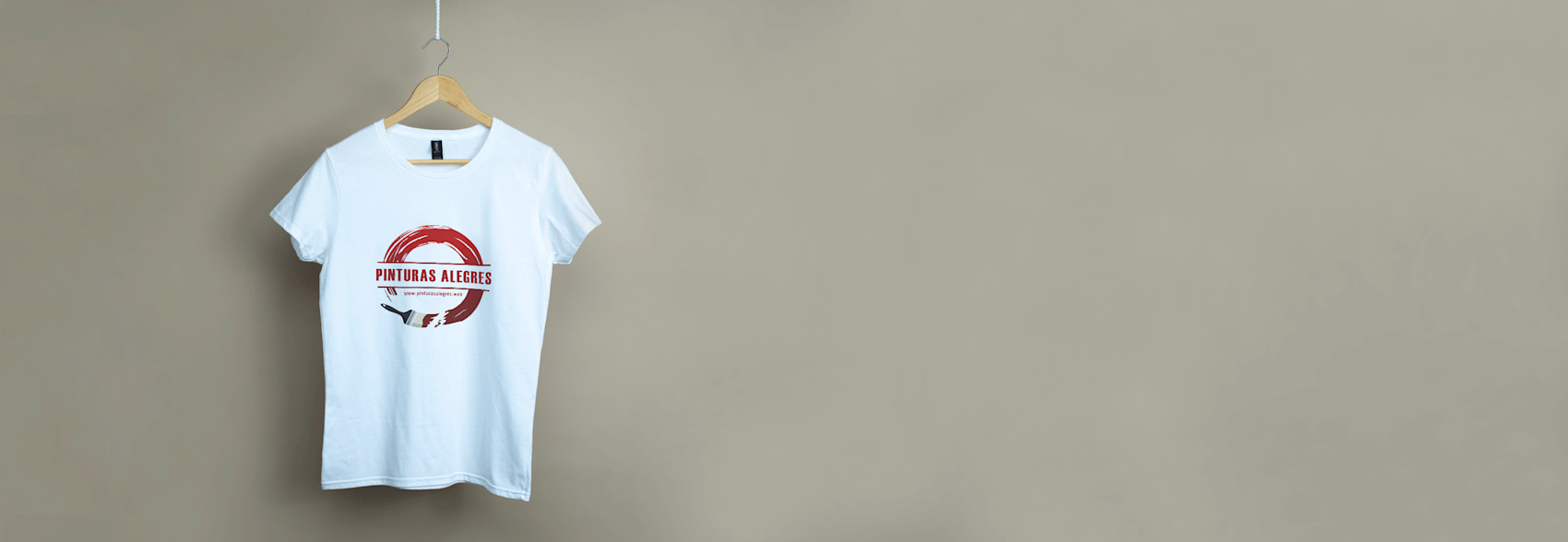 T-shirt de corte justo com toque suave da Russell® 3