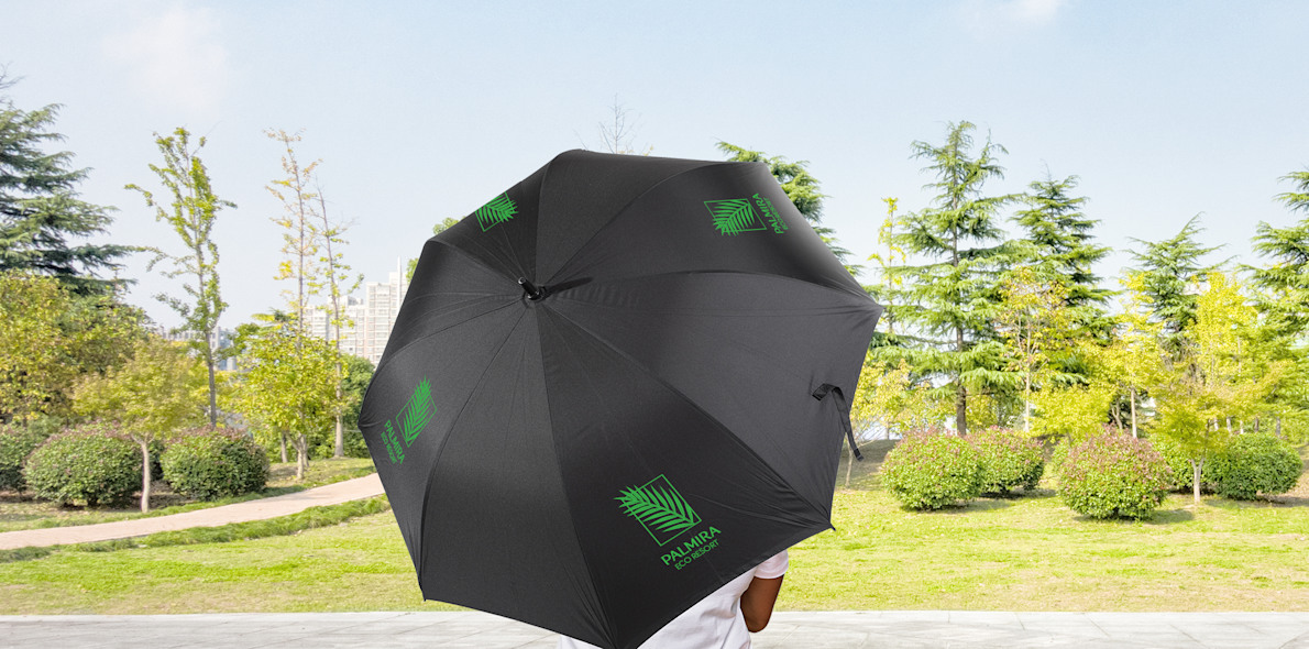 Larger version: Bulk Golf Umbrellas > Hero img1
