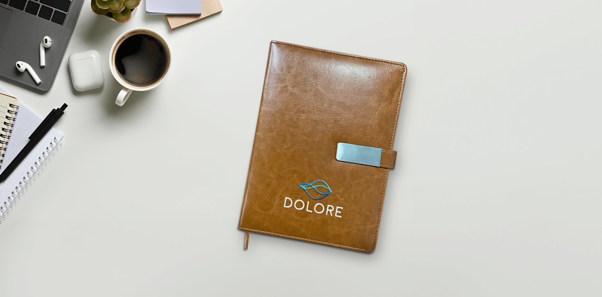 Personalised Diary with Magnetic Lock > Hero img2