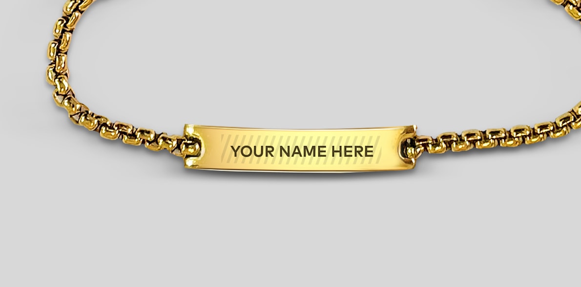 Personalised Rakhi Golden Box Chain > Hero img4