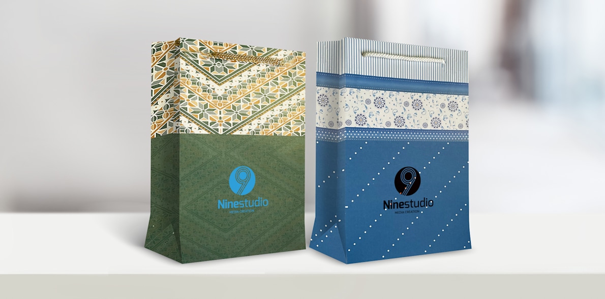 Larger version: Designer Shopping Bags > Hero img1