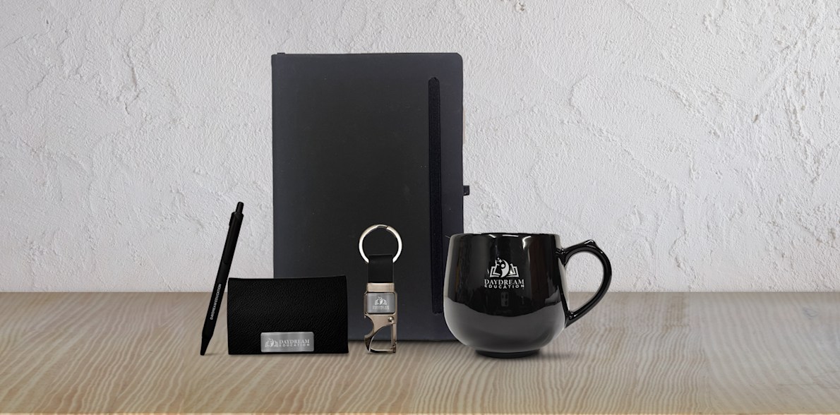 Larger version: Gift Hamper 5