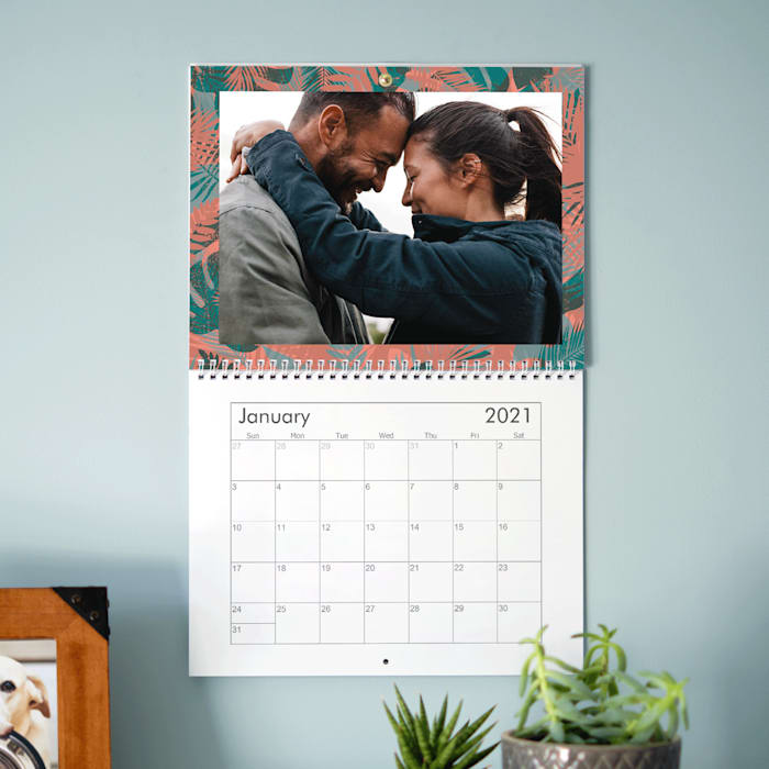 Wall calendars photo calendars: printing calendars Vistaprint NZ