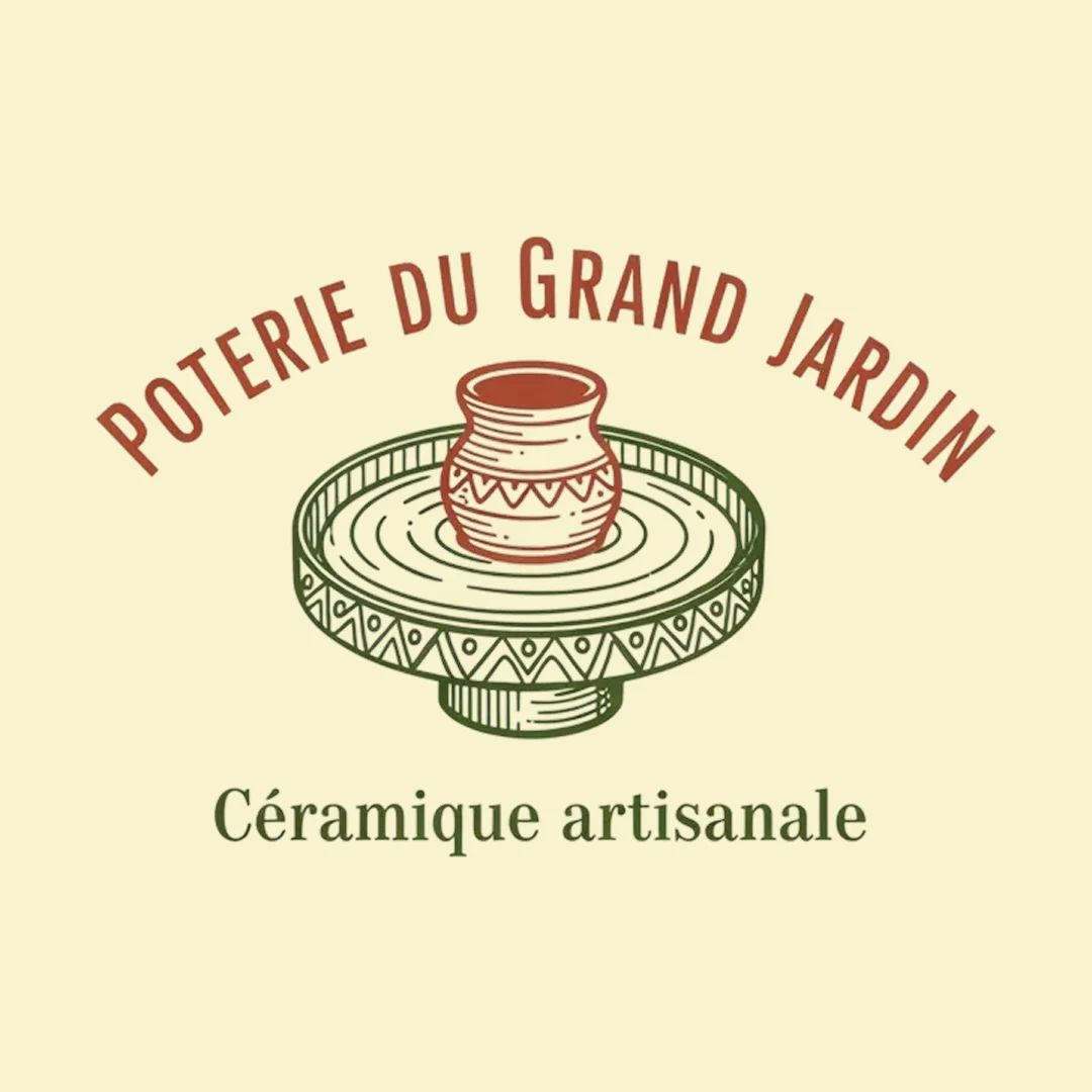 Logo illustré avec un tour de potier et un vase, représentant la céramique artisanale.