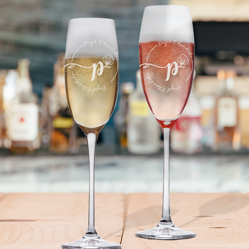 Champagne Glass > Hero img1