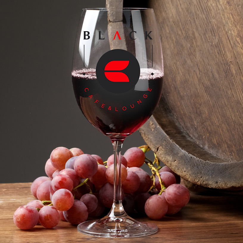 Wine Glass > Hero img1