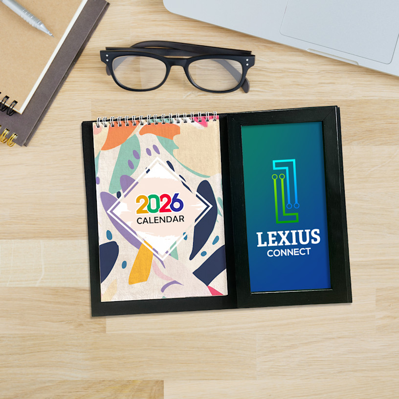 Photo Frame with Desk Calendar > Hero img3