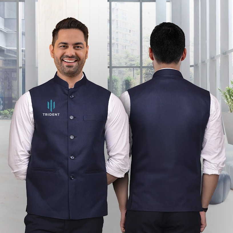 Cambridge Sleeveless Jackets > Hero img1