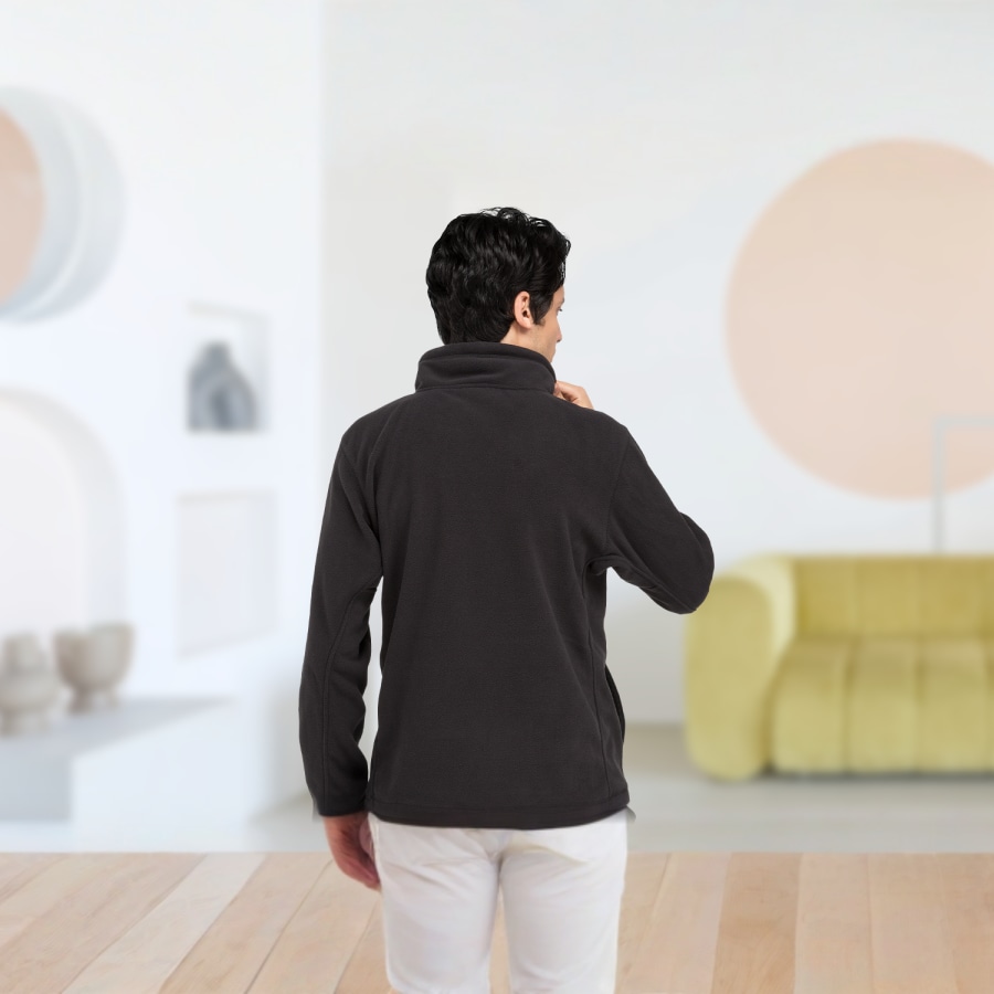 Fleece 1/4-zip pullover jackets > Hero Img 2