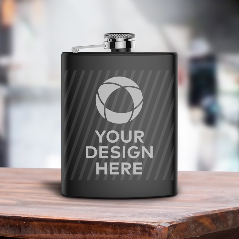 Hip Flask - 7 OZ - Black > Hero img3