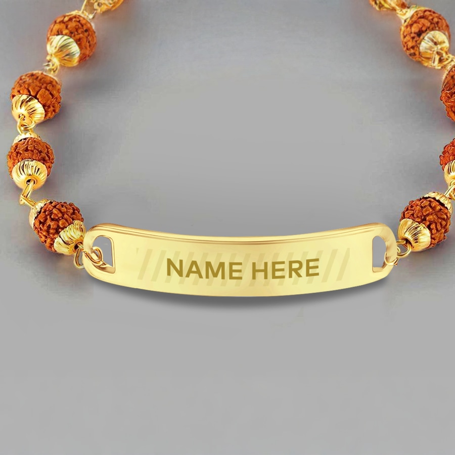 Personalised Rakhi and Wallet > Hero img2