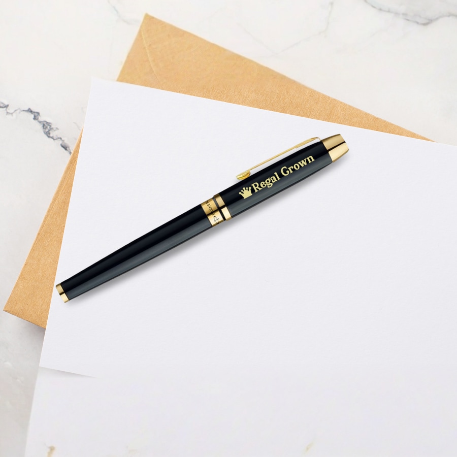 Parker Odyssey Laque Black Gold Trim Roller Ball Pen > Hero img1