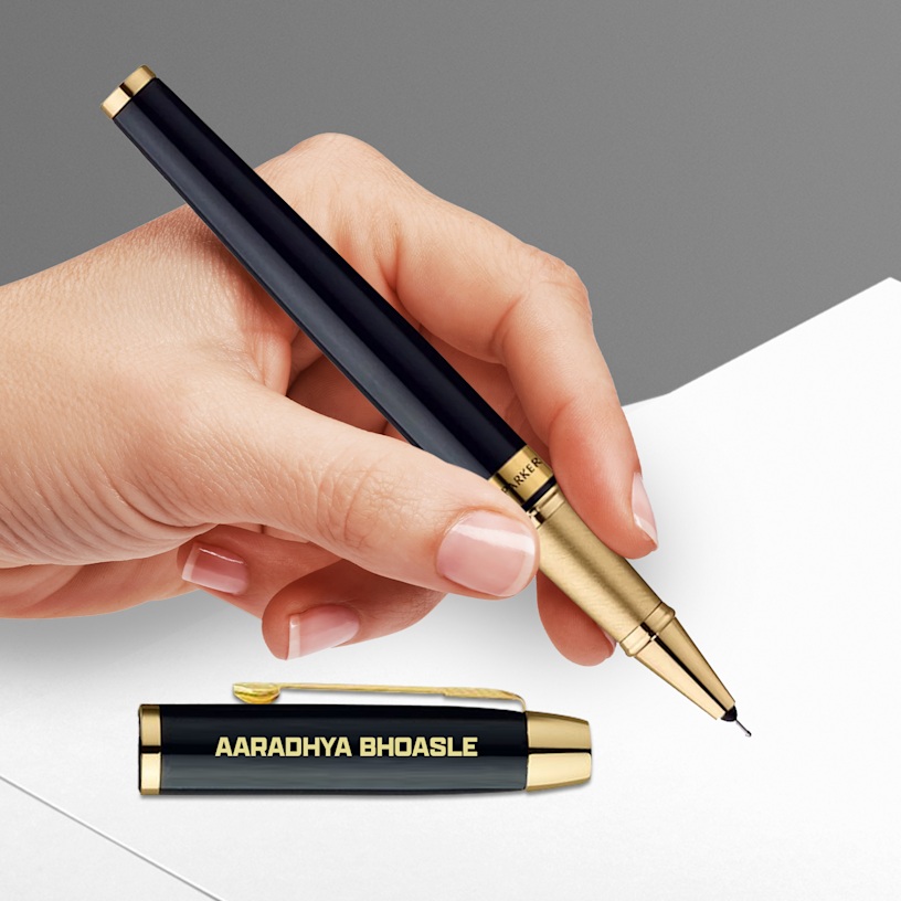 Parker Odyssey Laque Black Gold Trim Roller Ball Pen > Hero img3