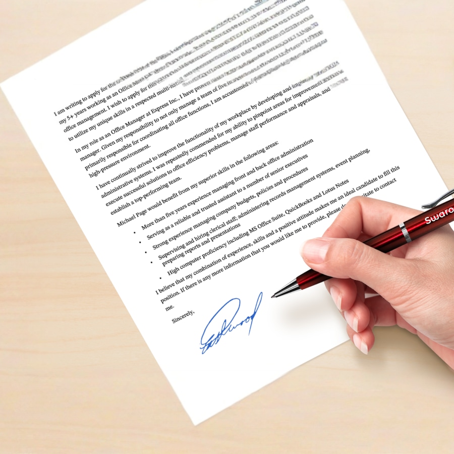 Personalised Pens > Hero Img 3