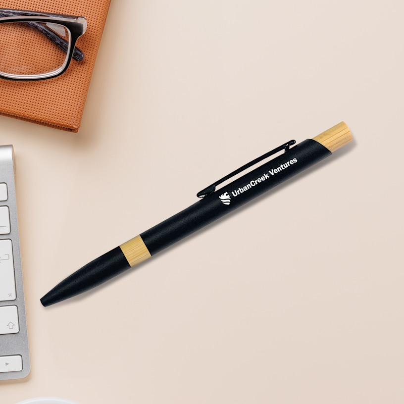 Wooden Plastic Ball Pens > Hero img1