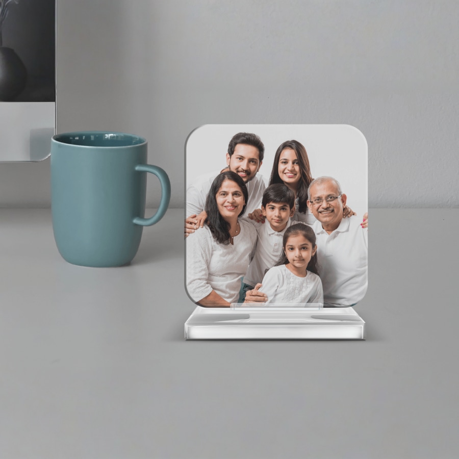 Acrylic Stand > Hero Img3