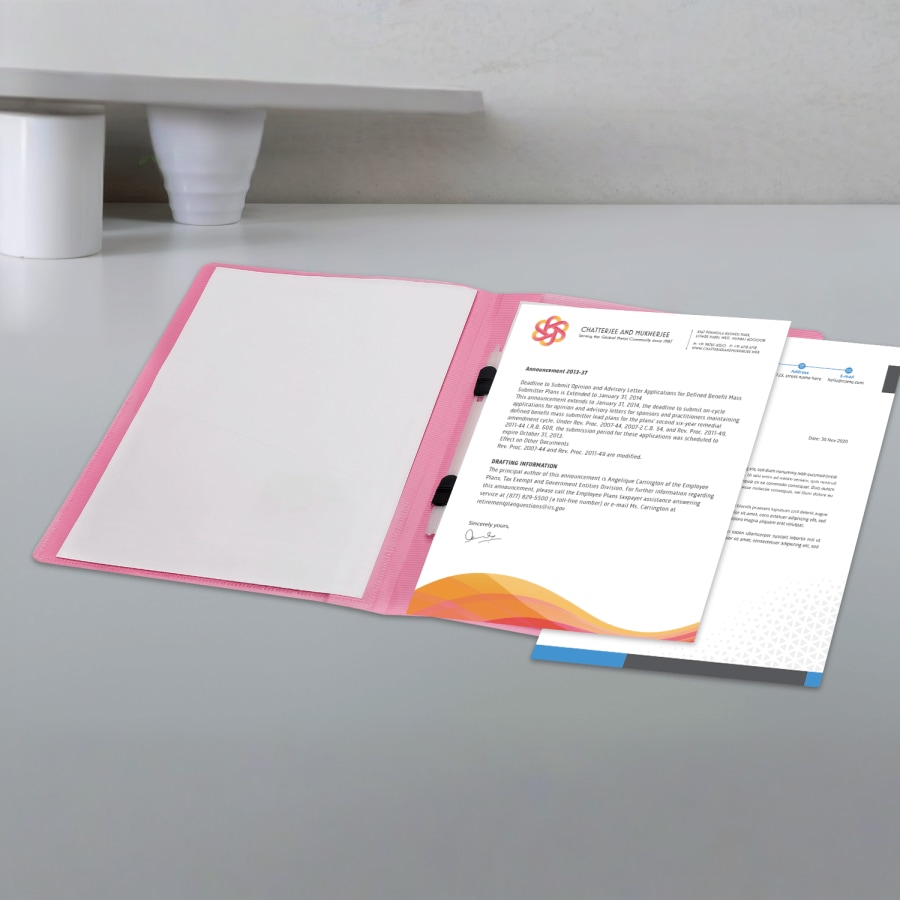 Straightline Presentation File with Pocket > Hero img4