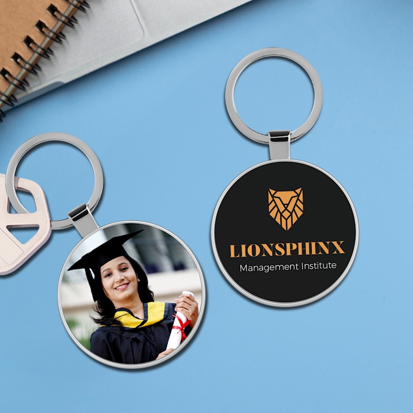 Photo Keychains > Hero img3