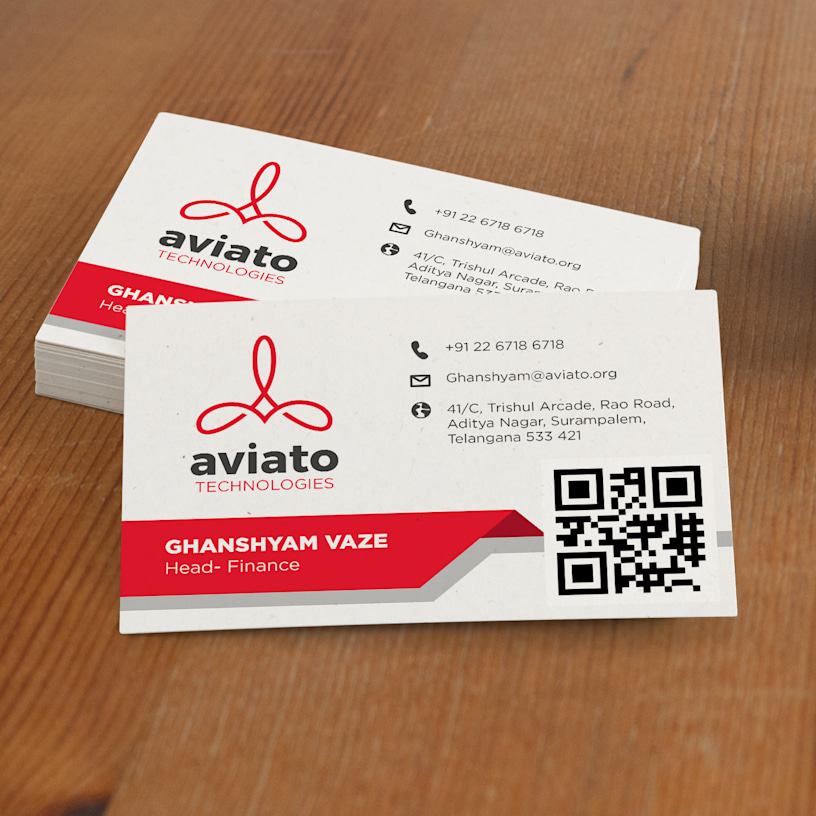 QR Code Visiting Cards > Hero img1