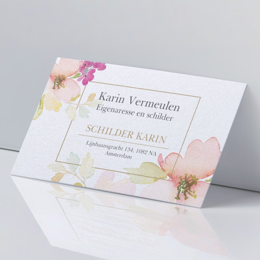 Een parelmoer visitekaartje voor Jamie Flynn, eigenaar van een klein bedrijf.