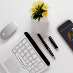 Black Encharge Power Bank > Hero img1