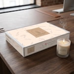 Logo Mailer Boxes > Hero Image 02