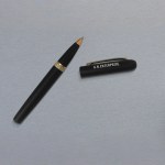 Premium Magnetic Metal Roller Pens > Hero img2