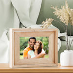 Rotating Wooden Frame >Hero img 01