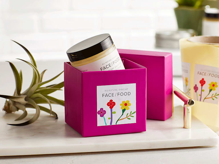 Custom Labels, Personalised Label Printing | Vistaprint UK