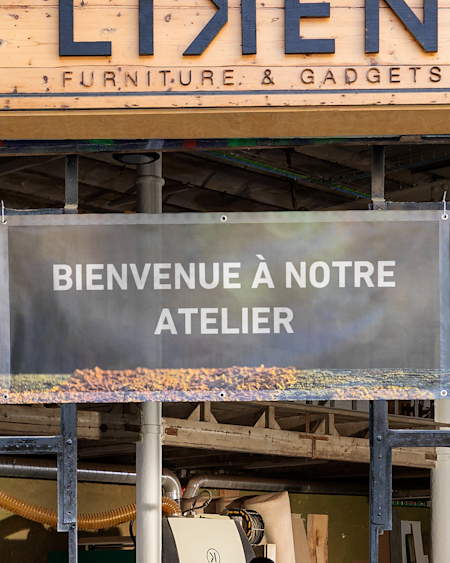 Fournissez des directions et des informations