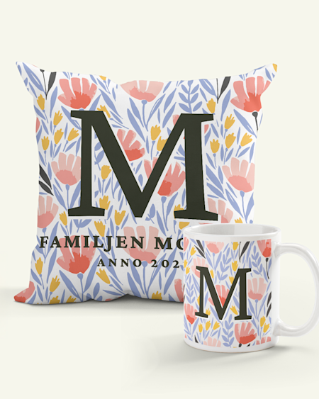 Monogram med blomsterram