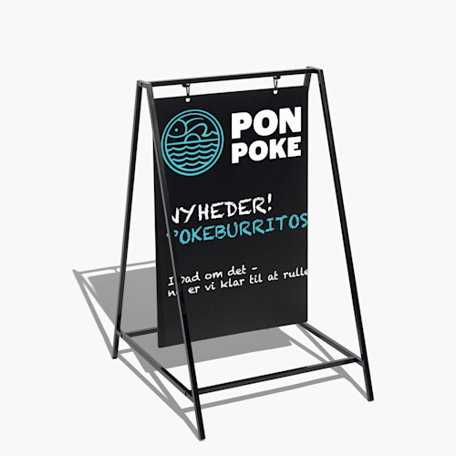 A-skilt med hængende kridttavle