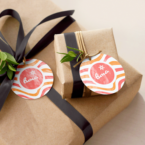 Cartellini con rilievo in vernice UV