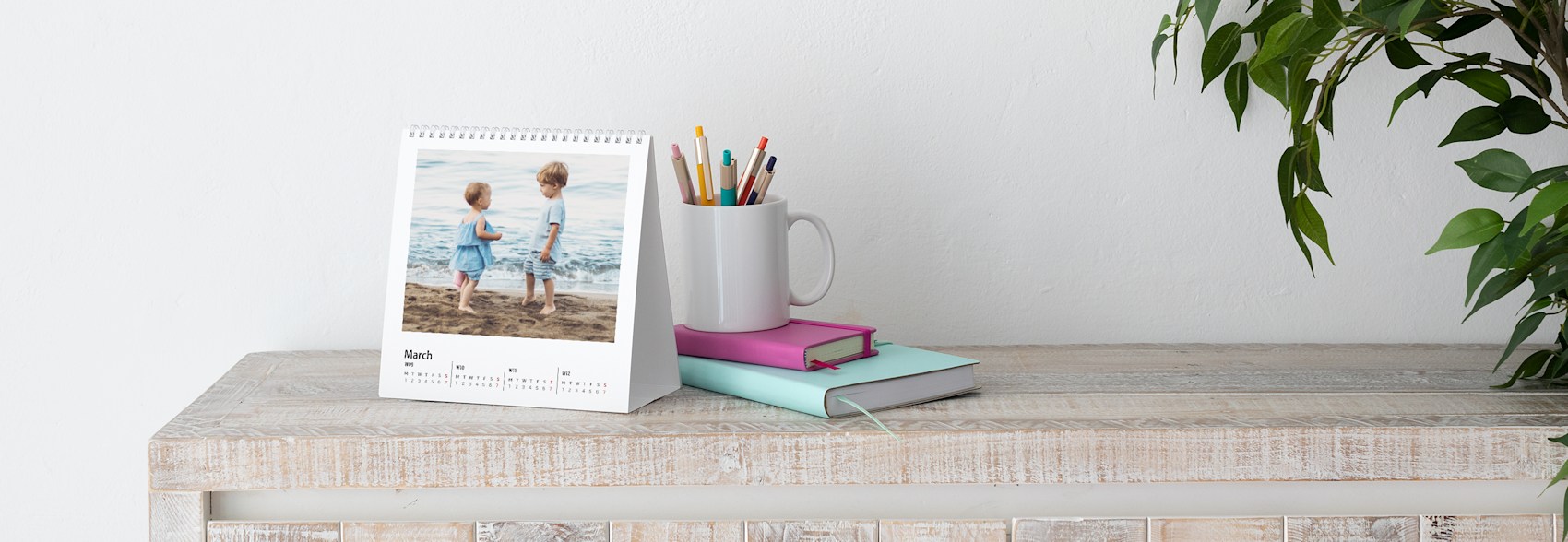 Personalised Desk Calendars Photo Desk Calendars Vistaprint