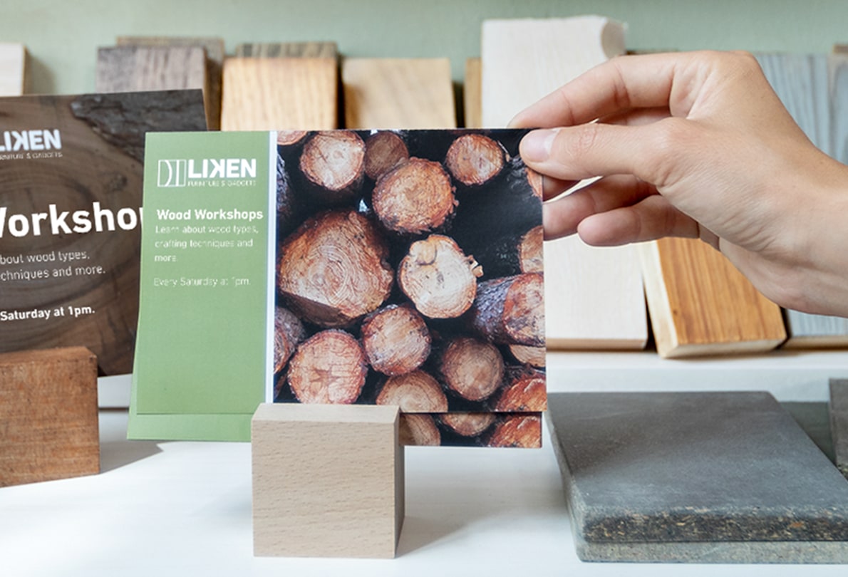 Custom postcard printing Australia, Business Postcards VistaPrint AU