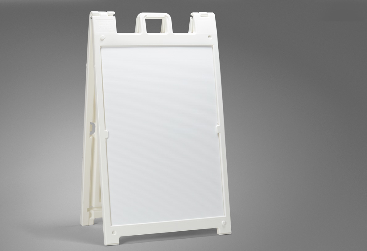 white signicade frame