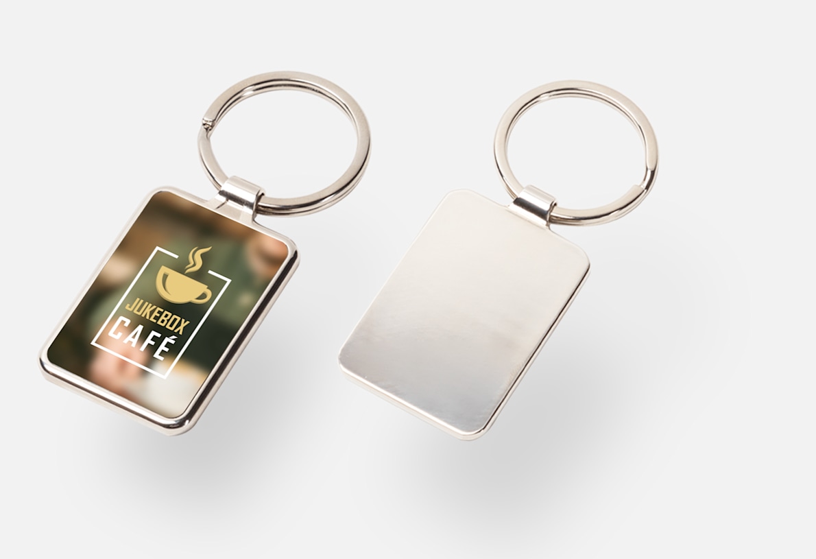 Personalised keychain with photo shop