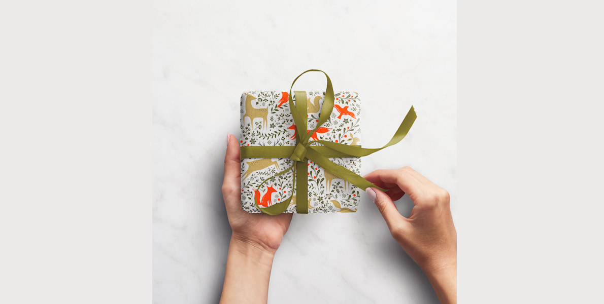Personalised wrapping hot sale paper uk