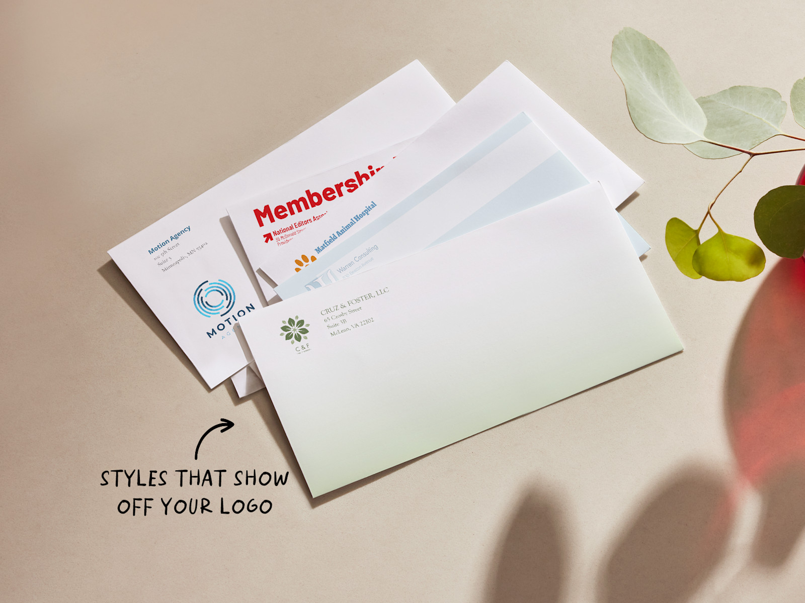 DL Custom envelopes showing different business designs. There is a text that says envelopes have different styles that show off your logo