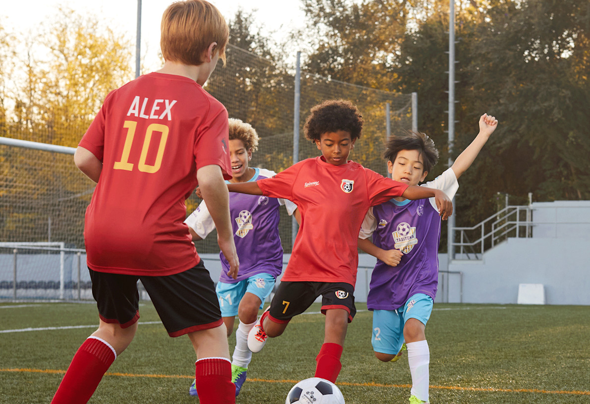 Niño jugador de fútbol. Madrid - Vinilos infantiles