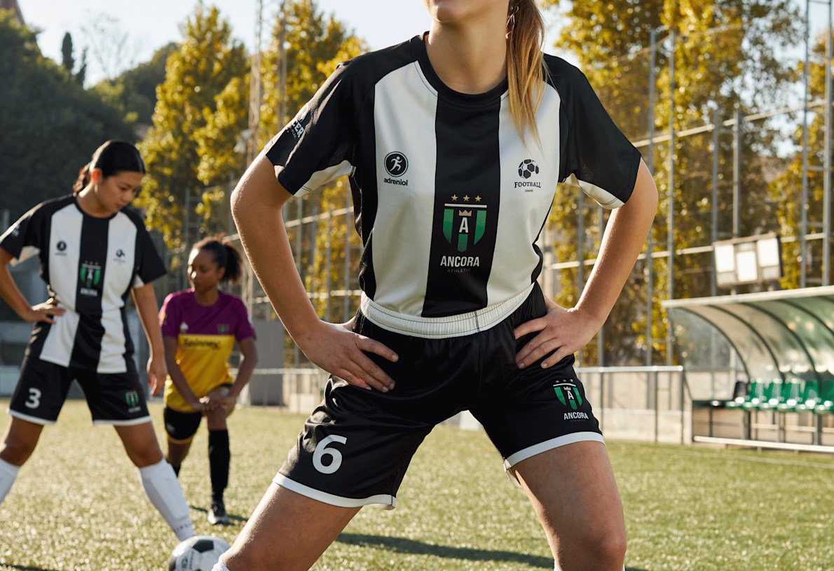 Pantalones cortos de fútbol para mujer 2