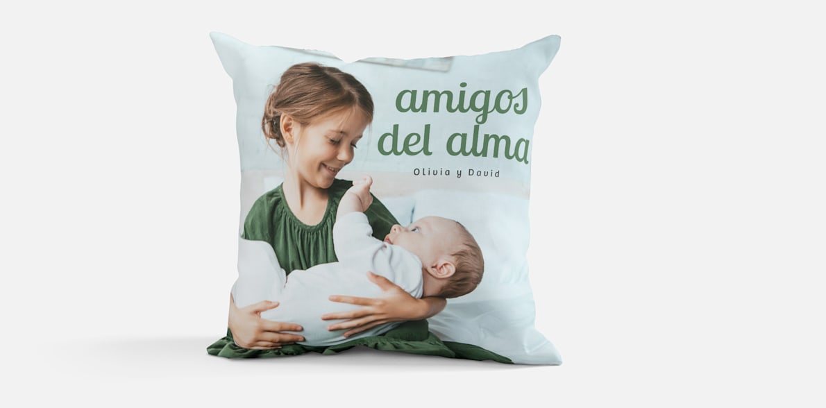 cojín personalizado con foto y nombres de niños