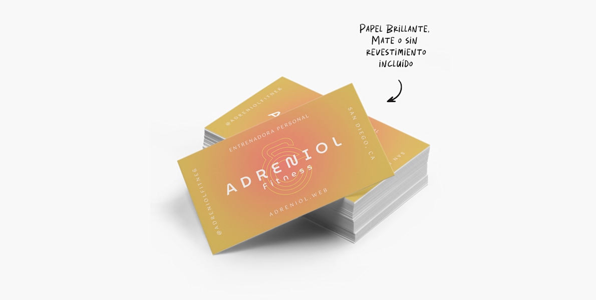 Un conjunto de tarjetas de presentación artísticas con una nota que indica que el papel brillante, mate o sin revestimiento viene incluido.
