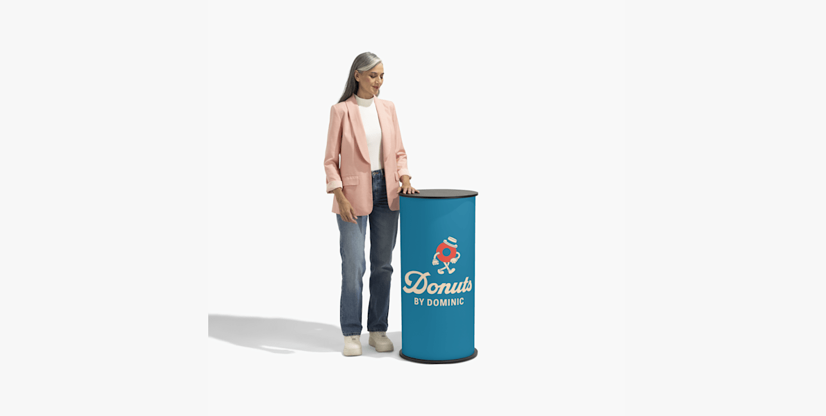 Pyöreät messutiskit 6