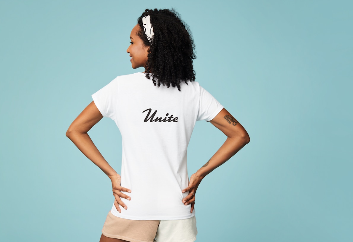 T shirts simples pour femme t shirts personnalis s VistaPrint CA